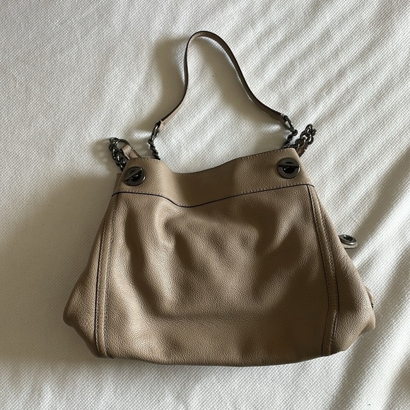 Coach Edie Turnlock shoulder bag / like new / F1748-36855 /gray leather - Picture 2 of 11